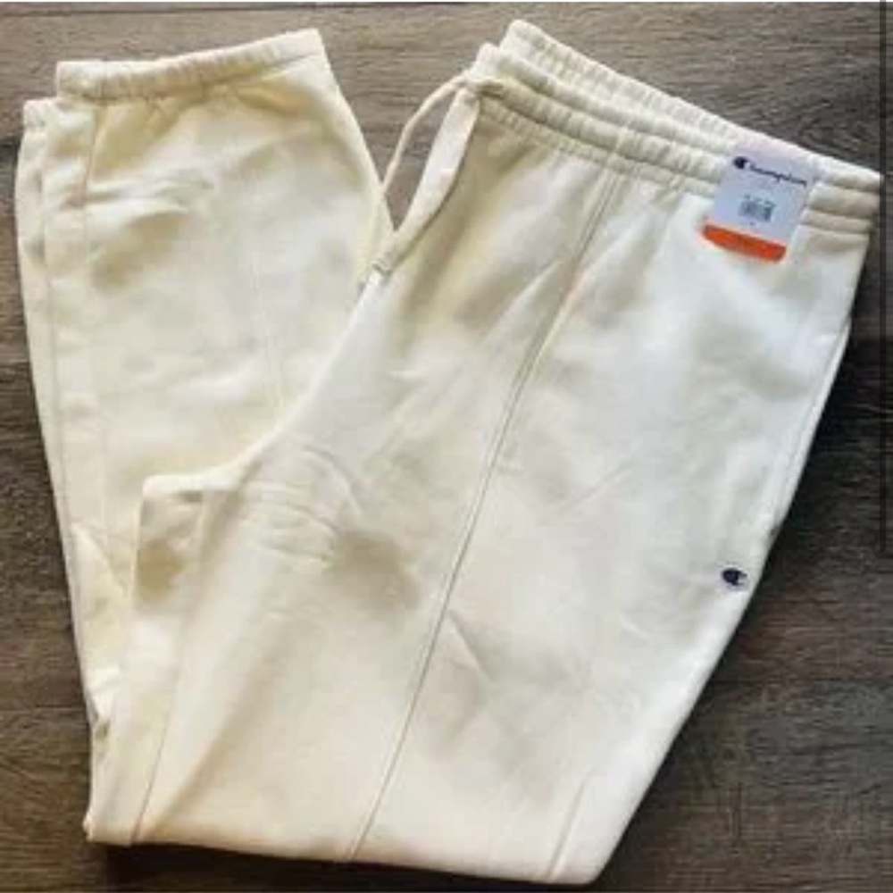 Champion women Cream tracksuit Cozy Bottoms & sweat shirt  size L